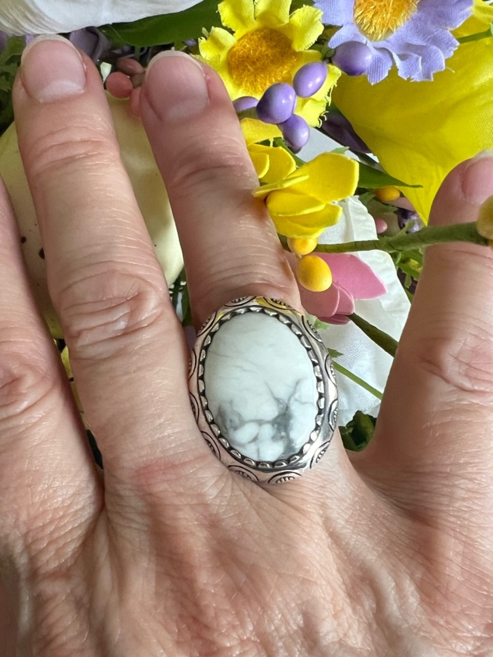 Carolyn Pollack Relios Sterling Silver White Howlite Statement Ring